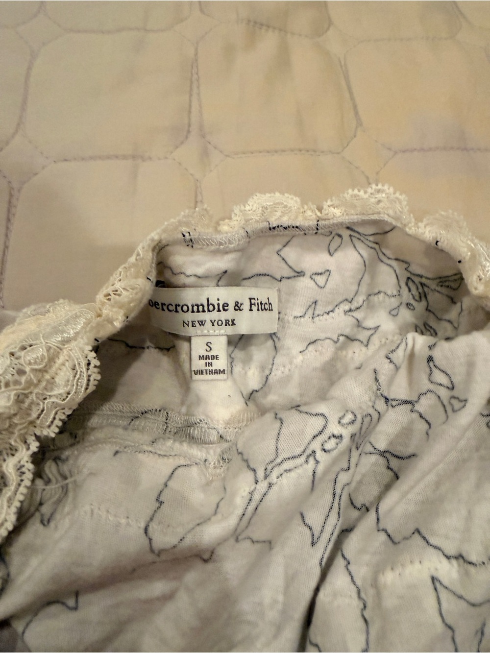 Abercrombie & Fitch Cream and Navy Strapless Floral Lace-Trim Dress - Picture 4 of 5